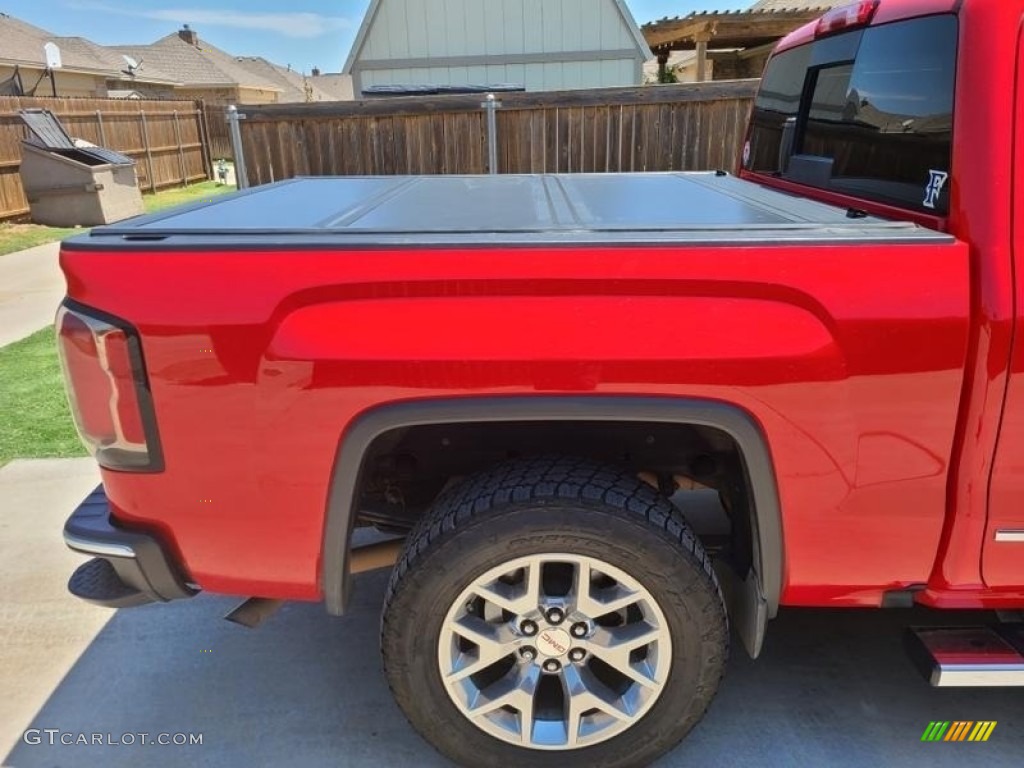 2017 Sierra 1500 SLT Crew Cab 4WD - Cardinal Red / Cocoa/­Dune photo #11