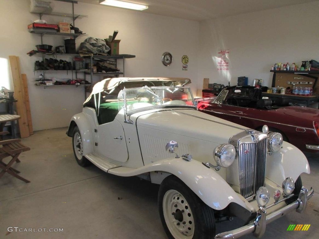 Ivory 1953 MG TD Roadster Exterior Photo #140822675