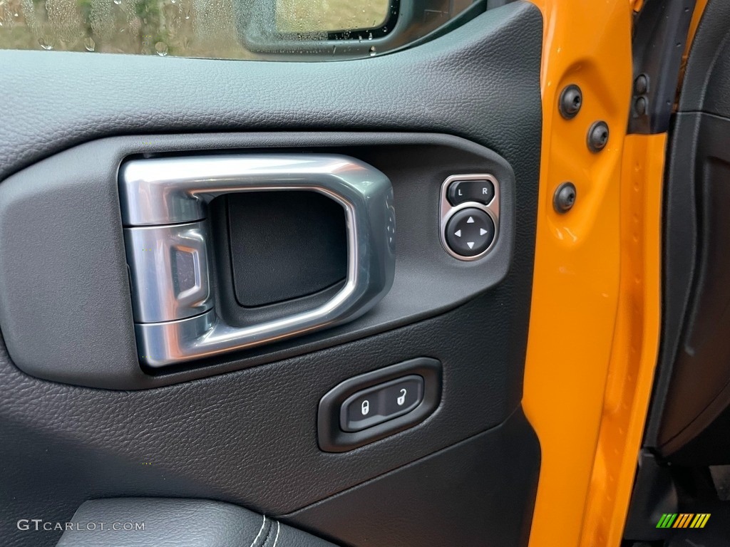 2021 Jeep Wrangler Unlimited Sahara 4x4 Controls Photo #140827205