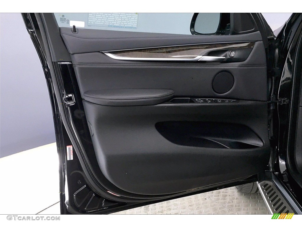 2018 X6 sDrive35i - Jet Black / Black photo #23