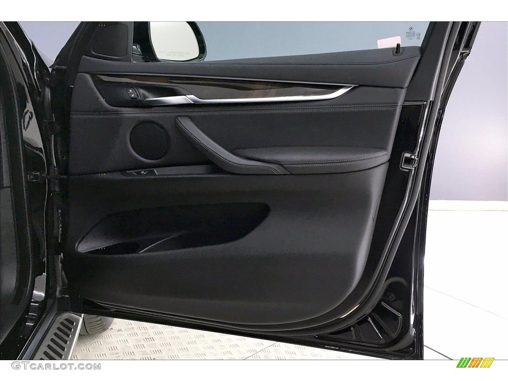 2018 X6 sDrive35i - Jet Black / Black photo #24