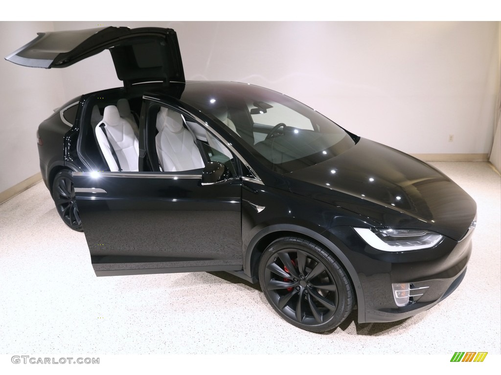 2018 Model X P100D - Solid Black / White photo #2