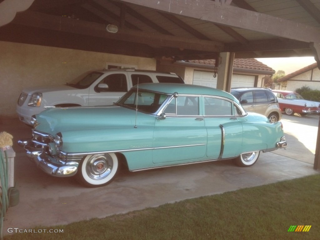 1952 Cadillac Series 62 Sedan Exterior Photos