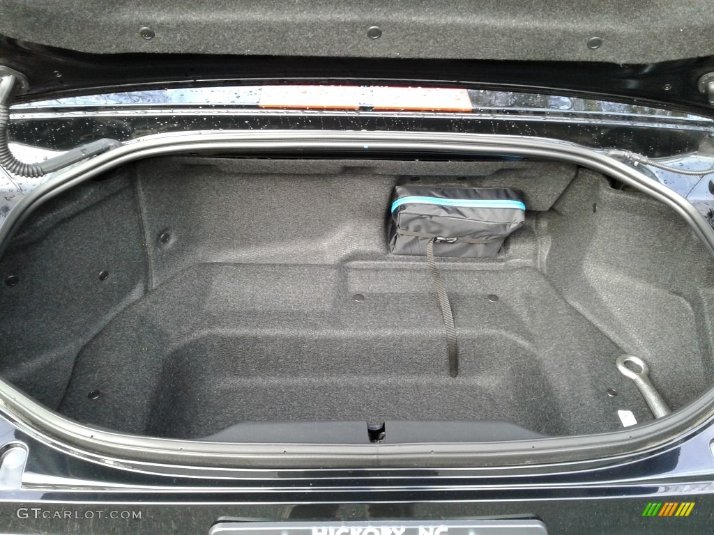 2020 Fiat 124 Spider Classica Roadster Urbana Edition Trunk Photos