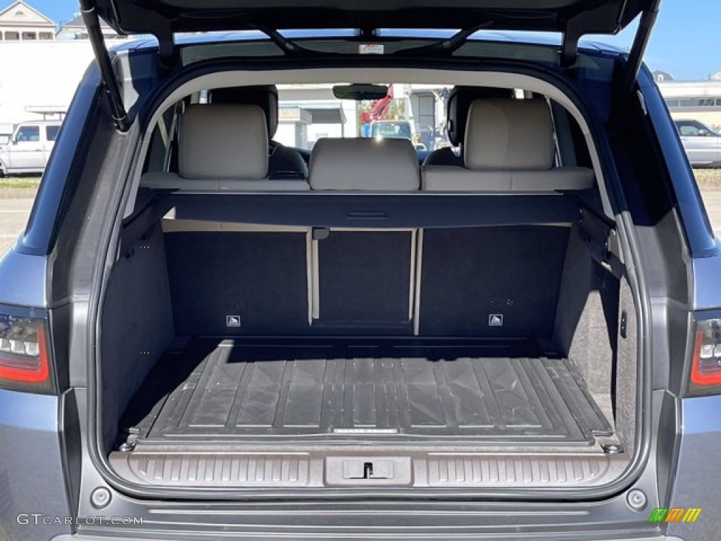 2021 Land Rover Range Rover Sport SE Trunk Photos