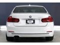 2018 Mineral White Metallic BMW 3 Series 330i Sedan  photo #3