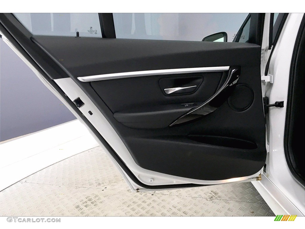 2018 3 Series 330i Sedan - Mineral White Metallic / Black photo #25