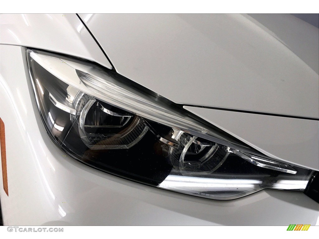 2018 3 Series 330i Sedan - Mineral White Metallic / Black photo #26