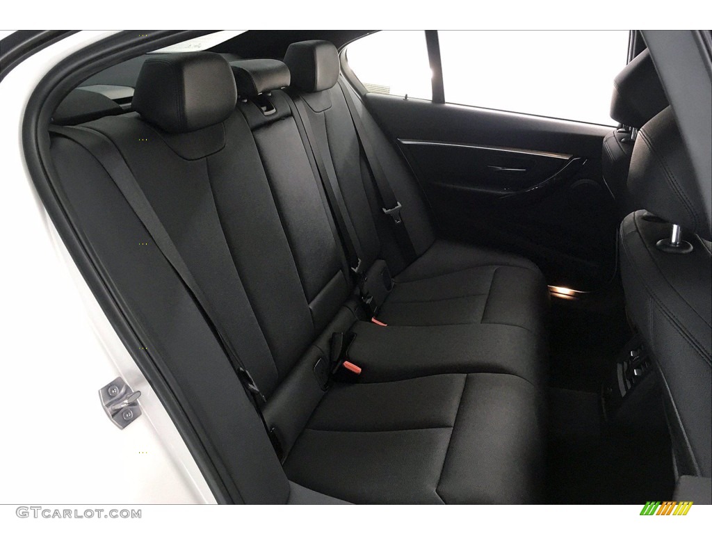 2018 3 Series 330i Sedan - Mineral White Metallic / Black photo #29