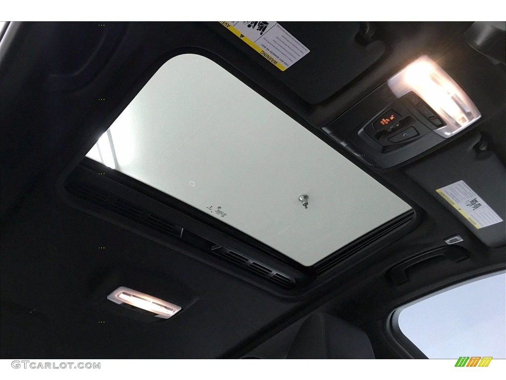 2018 3 Series 330i Sedan - Mineral White Metallic / Black photo #31