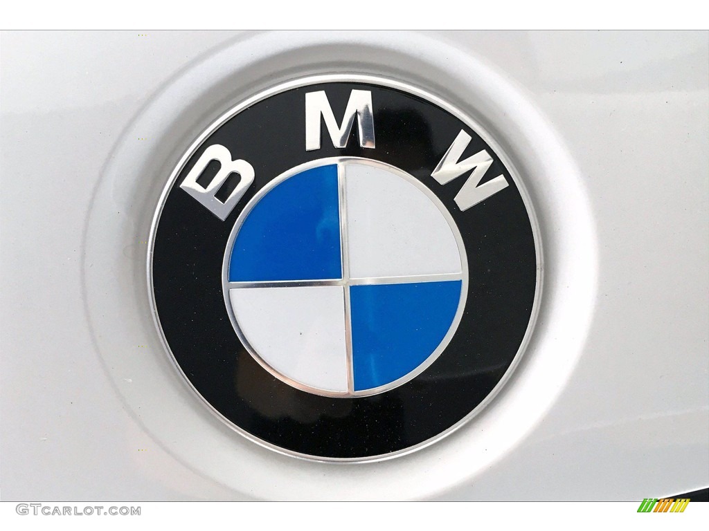 2018 3 Series 330i Sedan - Mineral White Metallic / Black photo #33