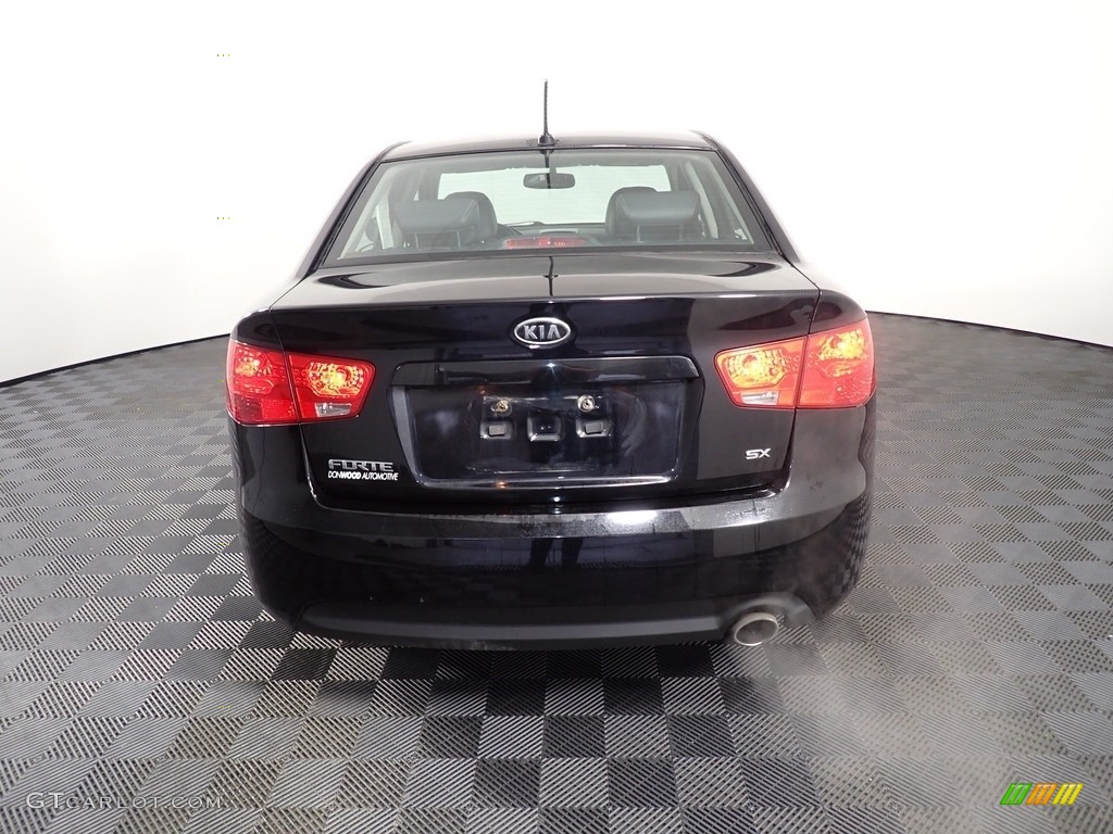 2010 Forte SX - Ebony Black / Black Sport photo #12