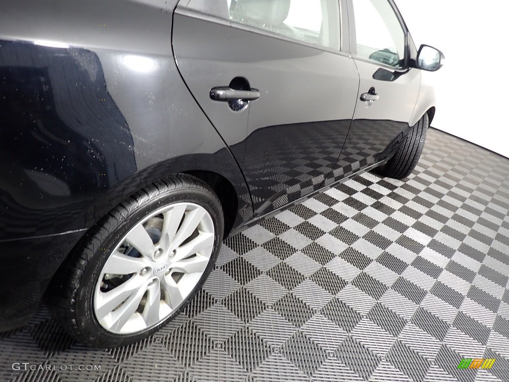 2010 Forte SX - Ebony Black / Black Sport photo #16