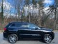 Diamond Black Crystal Pearl 2021 Jeep Grand Cherokee Overland 4x4 Exterior