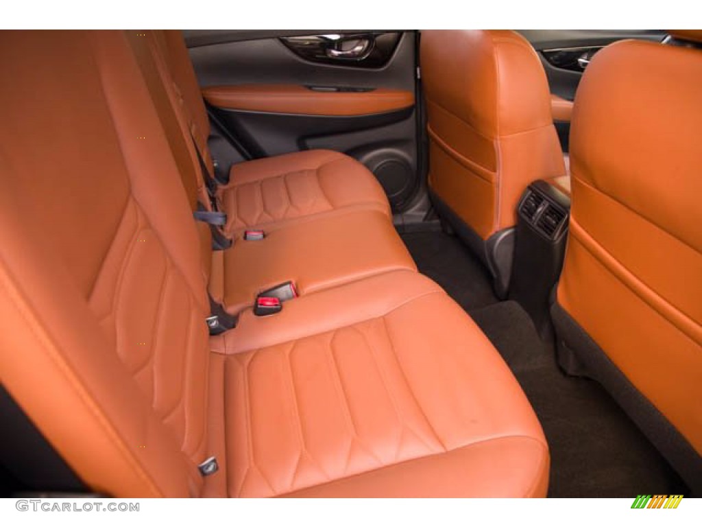 Tan Interior 2018 Nissan Rogue SL Photo #140849827