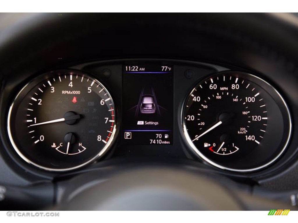 2018 Nissan Rogue SL Gauges Photos
