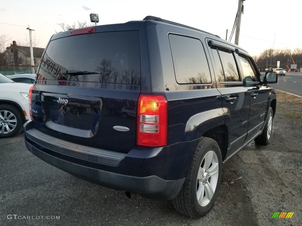 2013 Patriot Latitude 4x4 - Black / Dark Slate Gray/Light Pebble photo #3