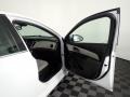Summit White - Cruze LT Photo No. 36