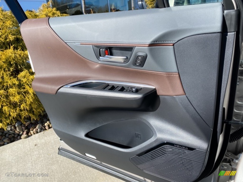 2021 Venza Hybrid XLE AWD - Titanium Glow / Black photo #23