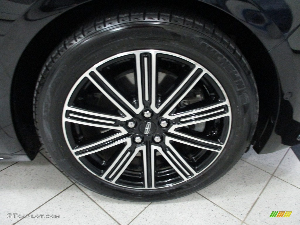 2017 Lincoln Continental Reserve AWD Wheel Photo #140858621