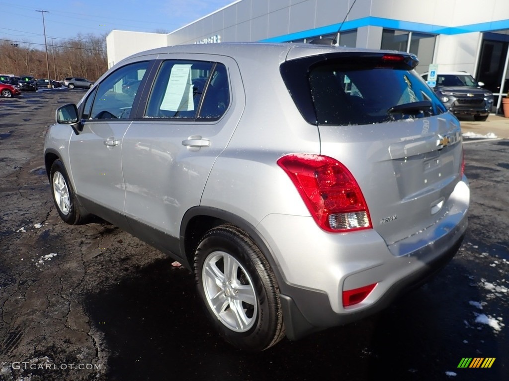 2019 Trax LS - Silver Ice Metallic / Jet Black photo #4