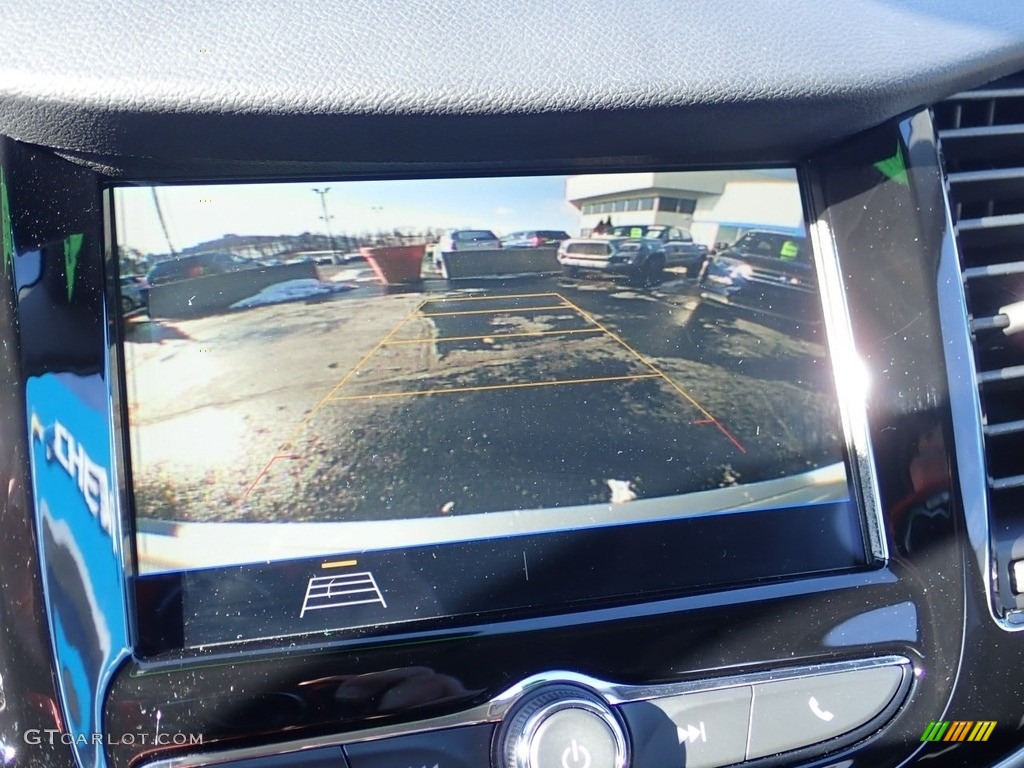 2019 Trax LS - Silver Ice Metallic / Jet Black photo #30