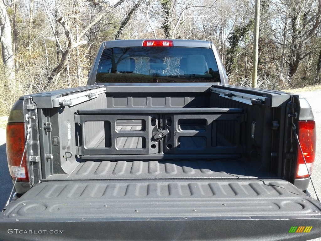 2018 1500 Tradesman Quad Cab - Granite Crystal Metallic / Black/Diesel Gray photo #10