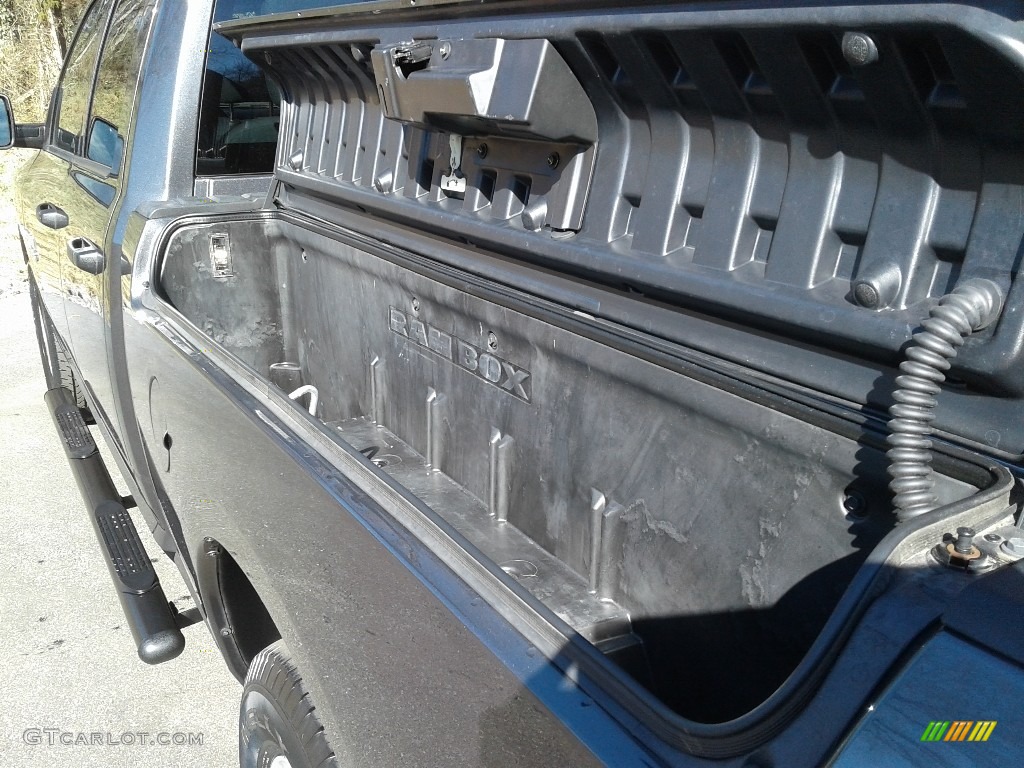 2018 1500 Tradesman Quad Cab - Granite Crystal Metallic / Black/Diesel Gray photo #12