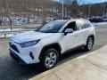 Super White - RAV4 XLE AWD Photo No. 13