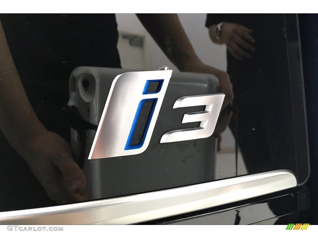 2018 BMW i3 Standard i3 Model Marks and Logos Photo #140879734