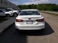 Super White - Camry Hybrid XLE Photo No. 34