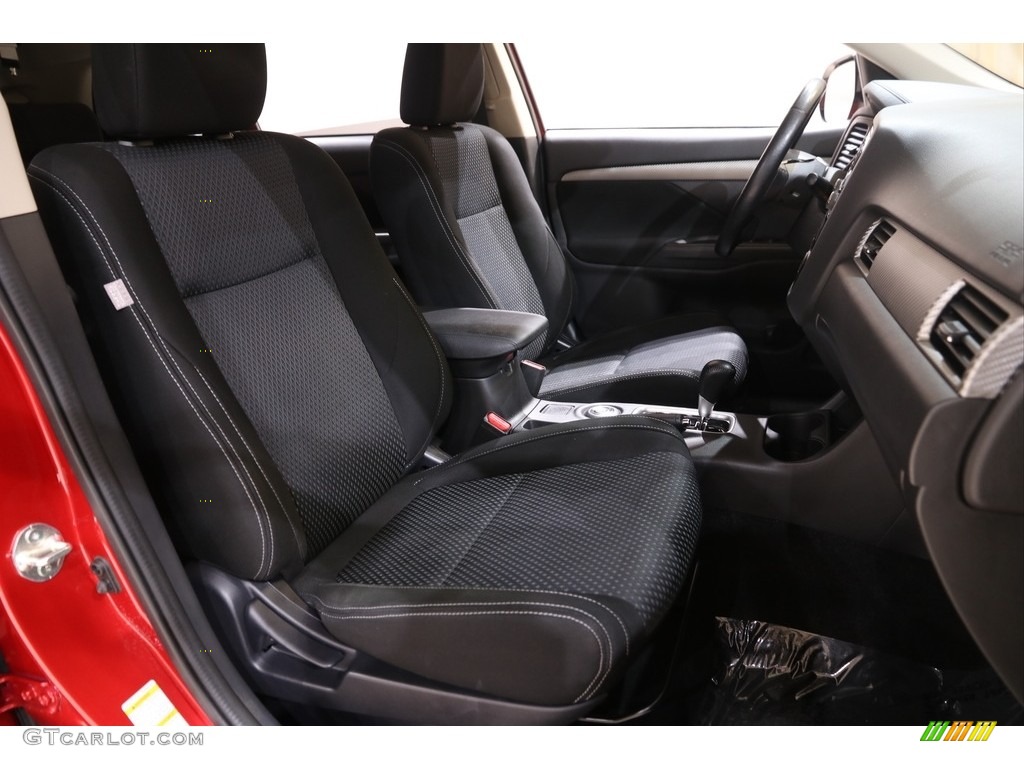 2016 Mitsubishi Outlander SE S-AWC Front Seat Photo #140881348