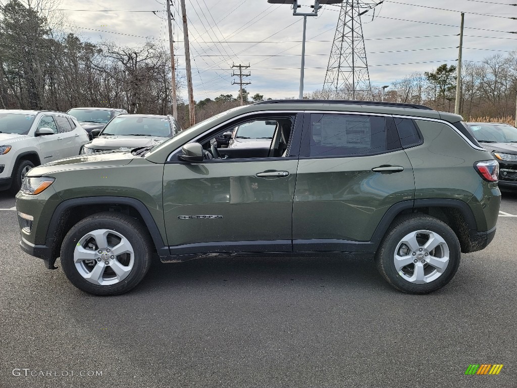 2021 Compass Latitude 4x4 - Olive Green Pearl / Black photo #3