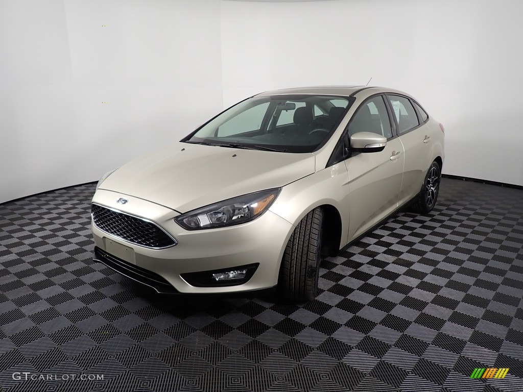 2017 Focus SEL Sedan - White Gold / Charcoal Black photo #10