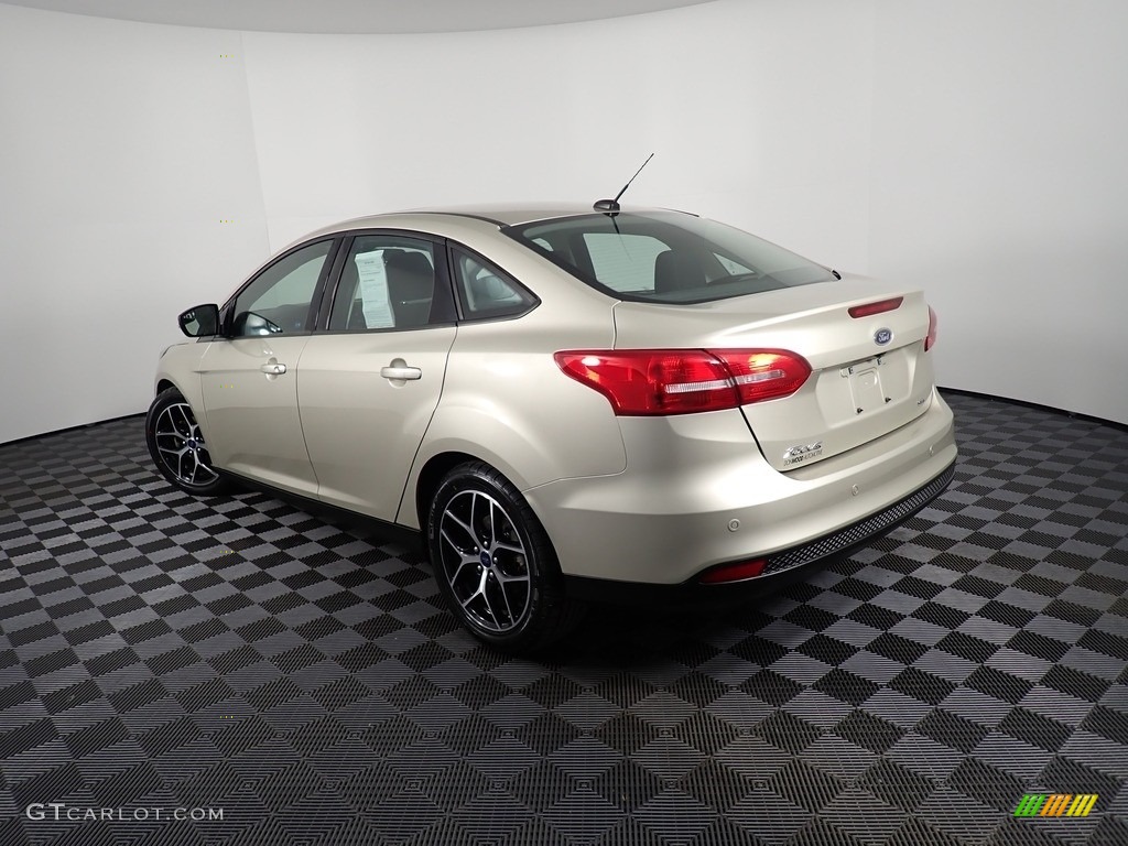2017 Focus SEL Sedan - White Gold / Charcoal Black photo #13