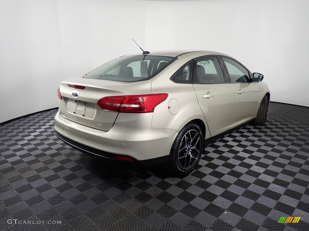 2017 Focus SEL Sedan - White Gold / Charcoal Black photo #18