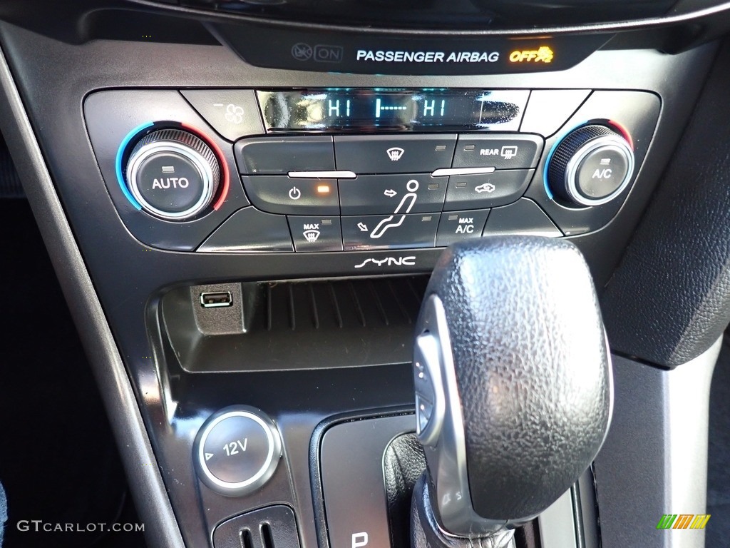 2017 Focus SEL Sedan - White Gold / Charcoal Black photo #31