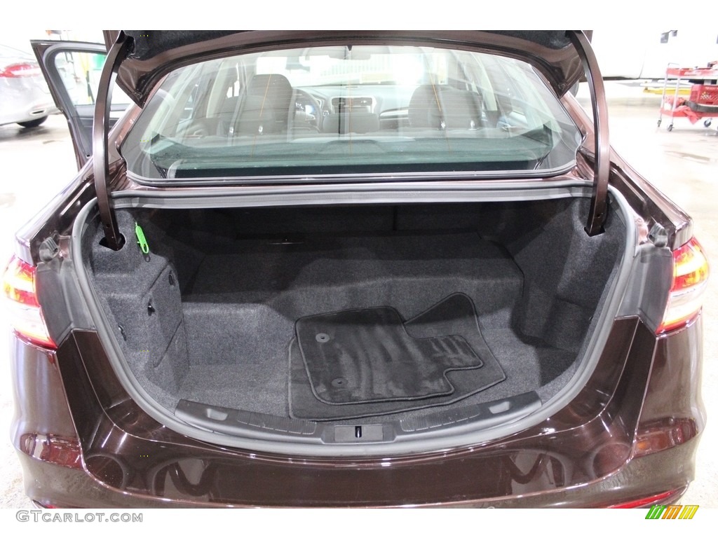 2019 Ford Fusion Hybrid SE Trunk Photos