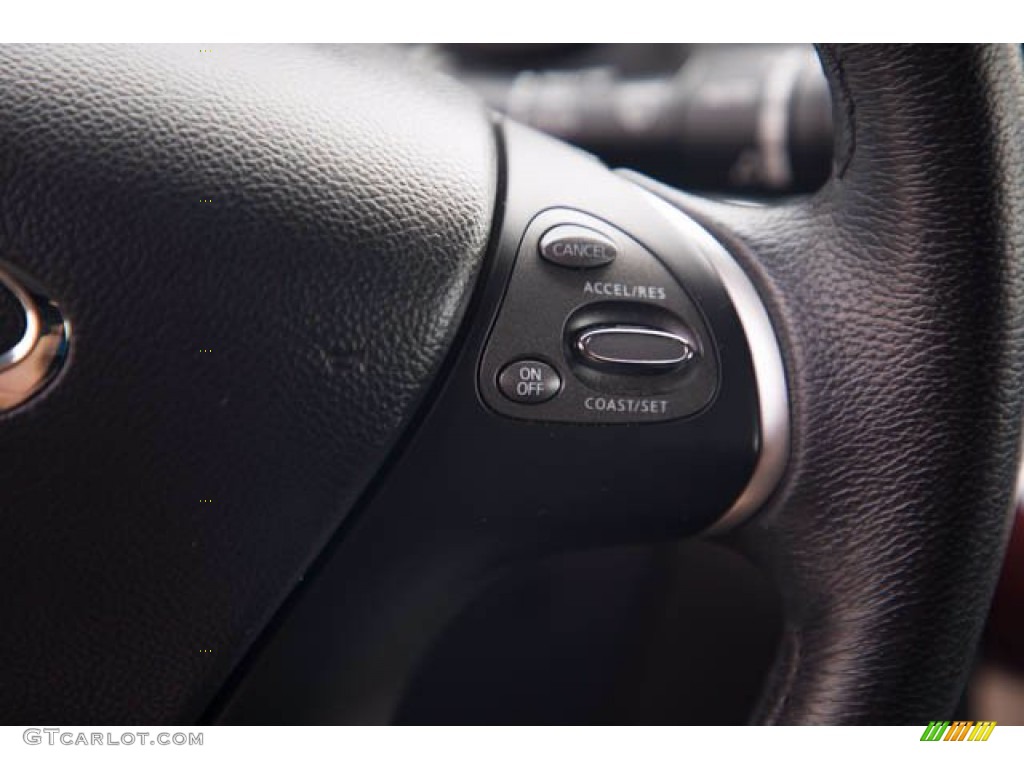 2018 Infiniti Q70 3.7 LUXE Steering Wheel Photos