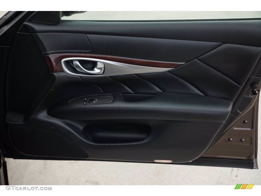2018 Infiniti Q70 3.7 LUXE Door Panel Photos