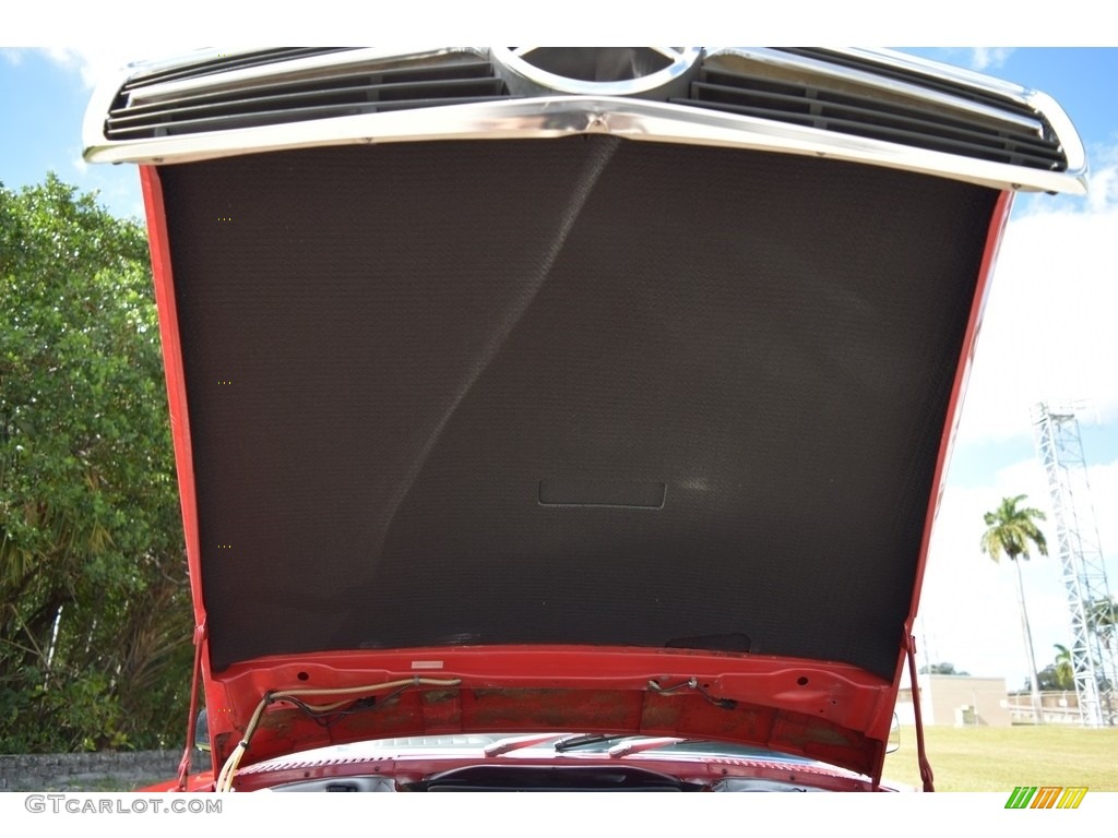 1989 SL Class 560 SL Roadster - Signal Red / Black photo #70