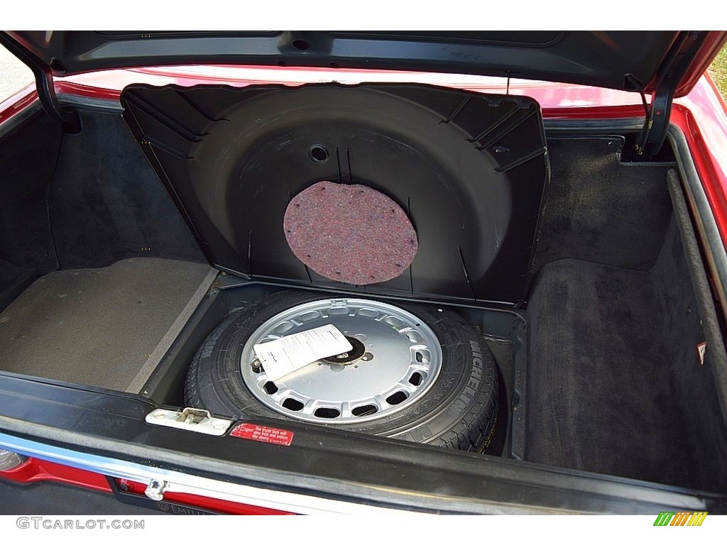 1989 Mercedes-Benz SL Class 560 SL Roadster Trunk Photos