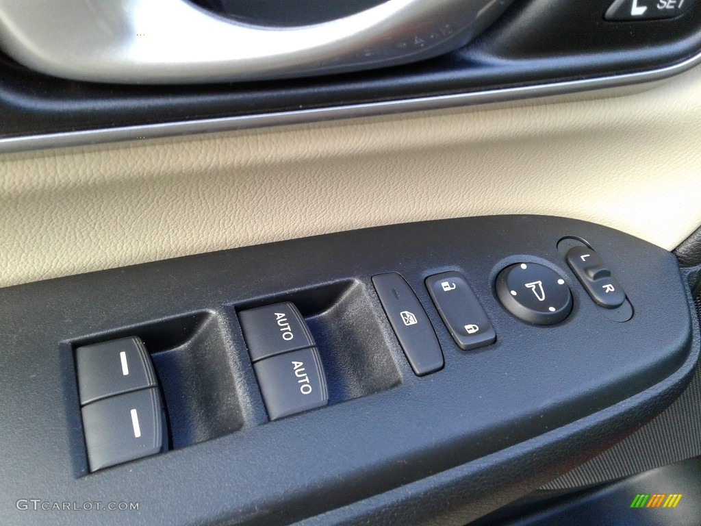 2018 CR-V Touring AWD - Molten Lava Pearl / Ivory photo #11