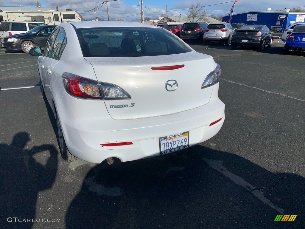 2013 MAZDA3 i SV 4 Door - Crystal White Pearl Mica / Black photo #5