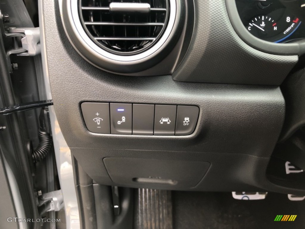 2021 Hyundai Kona Night AWD Controls Photo #140899114