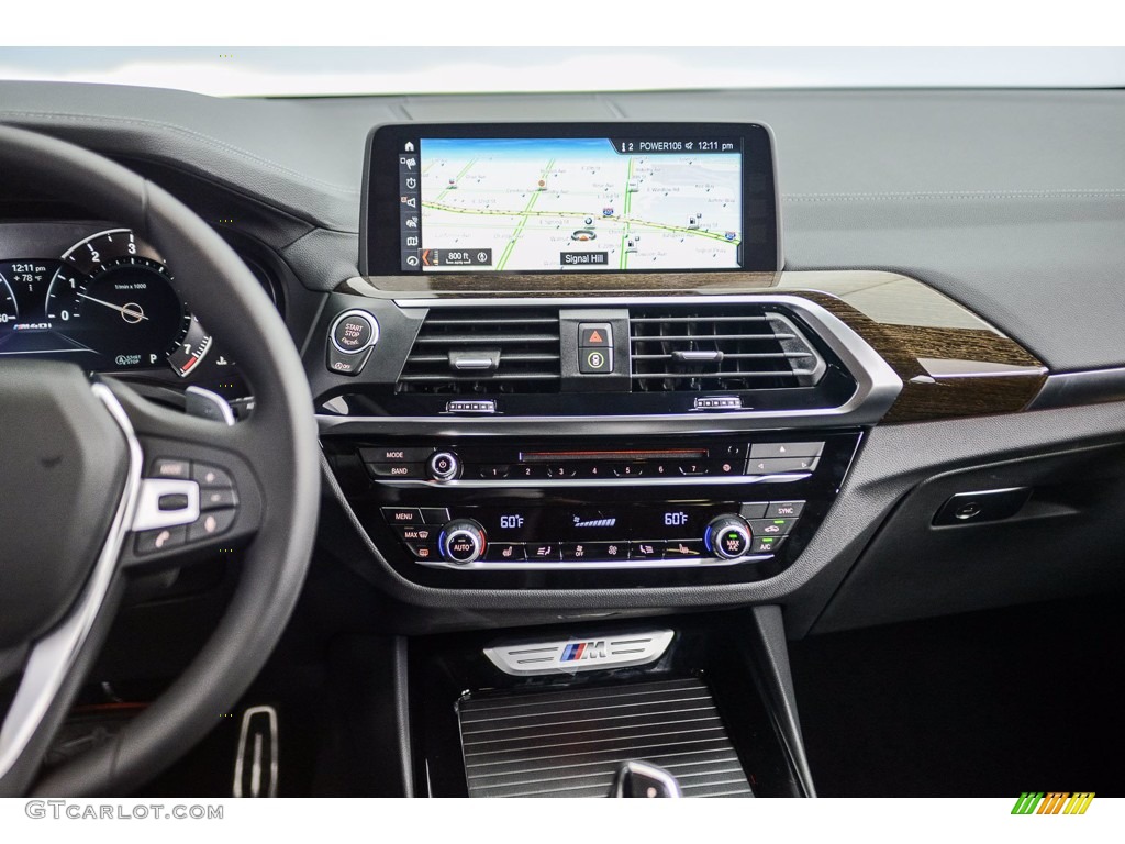 2018 BMW X3 M40i Controls Photos