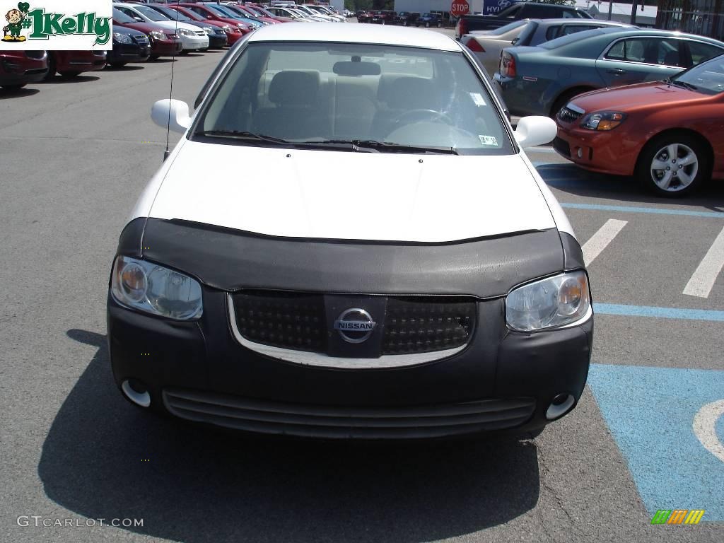 2005 Sentra 1.8 S - Cloud White / Taupe photo #15