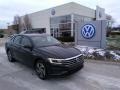 Front 3/4 View of 2021 Jetta SEL