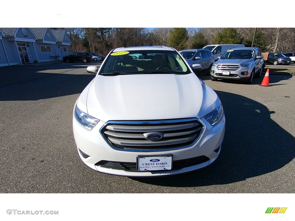 2017 Taurus SEL - Oxford White / Dune photo #2