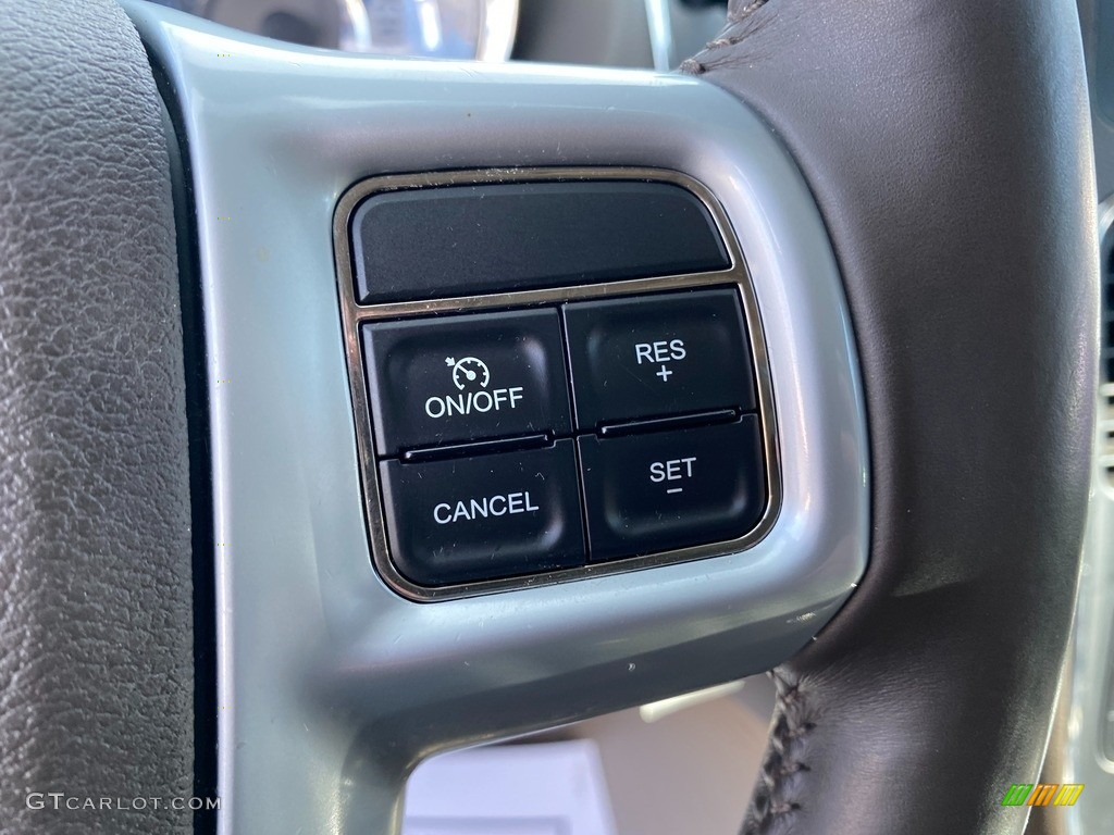 2013 Town & Country Touring - Crystal Blue Pearl / Dark Frost Beige/Medium Frost Beige photo #21